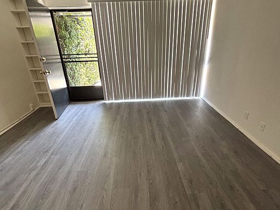 4th image of 305 E California Blvd APT 2