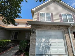12068-5 Baneberry Dr, Roscoe, IL 61073