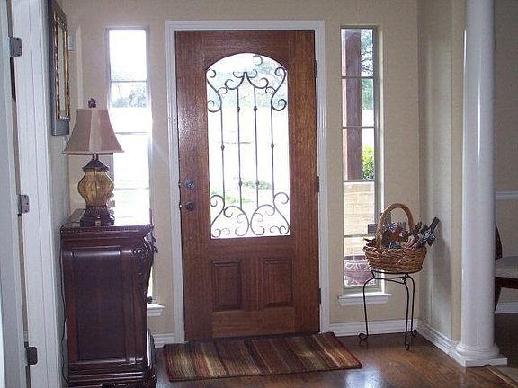 3rd image of 664 Suncrest Dr