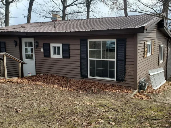 1361 N Crooked Lake Dr, Lake, MI 48632