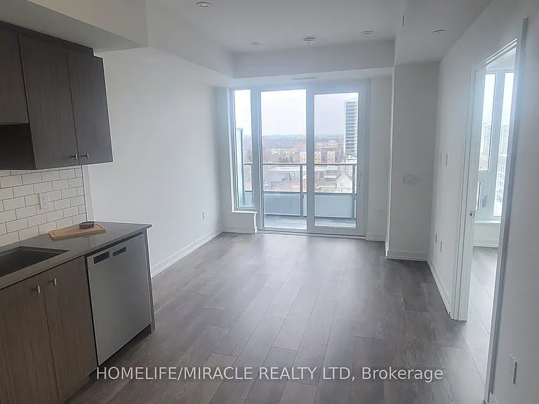 5 Wellington St S #1108 — Photo 8