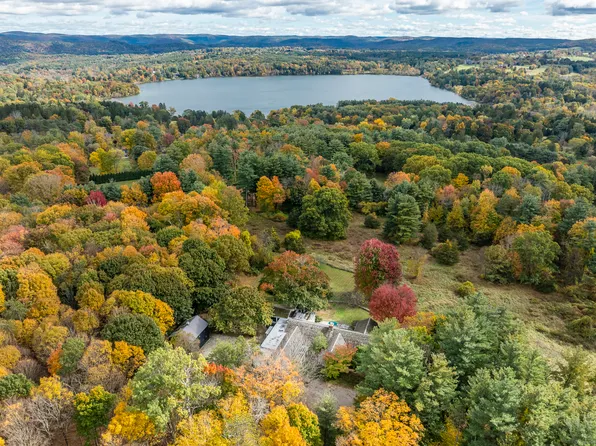 26 Ore Mine Road, Salisbury, CT 06039