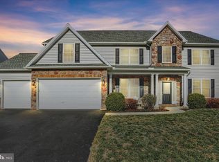 1950 Osprey Cir, Mechanicsburg, PA 17050