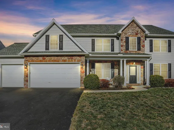 1950 Osprey Cir, Mechanicsburg, PA 17050