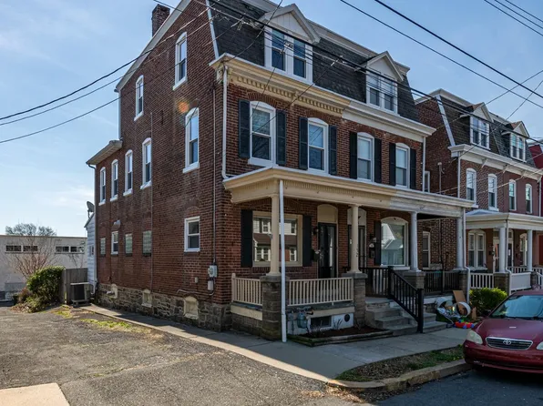 132 S Franklin St, Boyertown, PA 19512