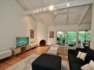 2648 State St APT 32, Santa Barbara, CA 93105