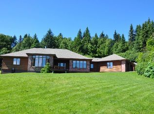 5025 E Hill Rd, Homer, AK 99603