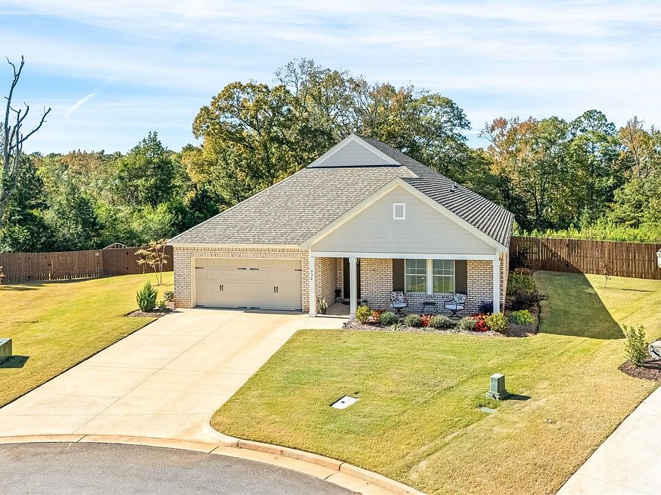 1st image of 934 Great Bear Rd