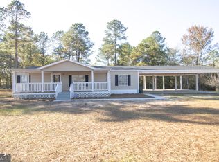 100 Sandstone Pl, Metter, GA 30439