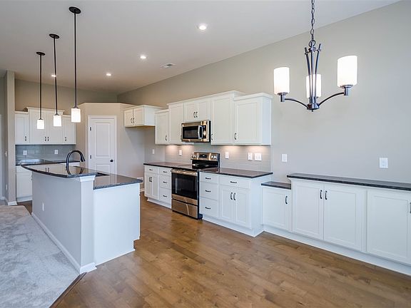 4th image of 7515 Devonshire Dr #24-303