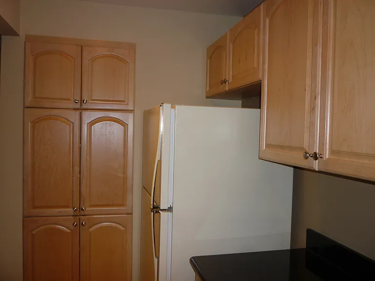 45 Ashford Ave — Photo 9