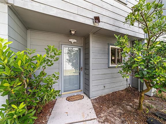 3rd image of 3075 NW 28th Cir #11