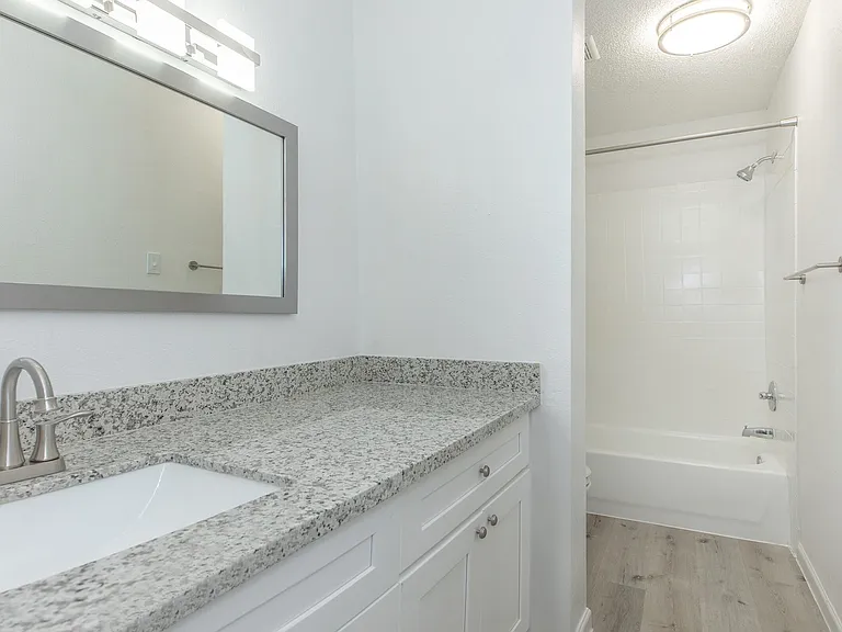 The Citadel at Med Center Houston Apartments — Photo 20