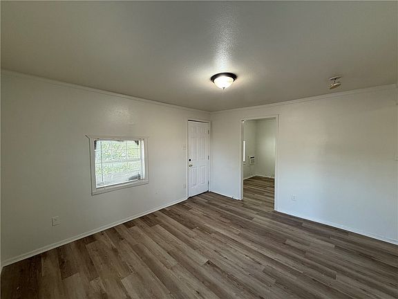 3rd image of 405 W Wm J Bryan Pkwy APT B3