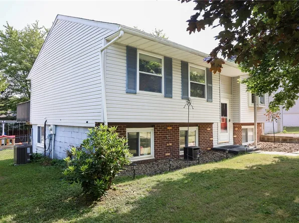 240 Harvey Dr, Seneca, PA 16346