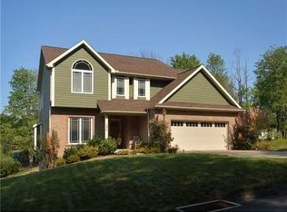 296 McWilliams Rd, Trafford, PA 15085