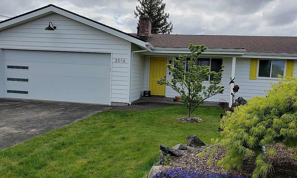 1st image of 2016 10th Ave NW