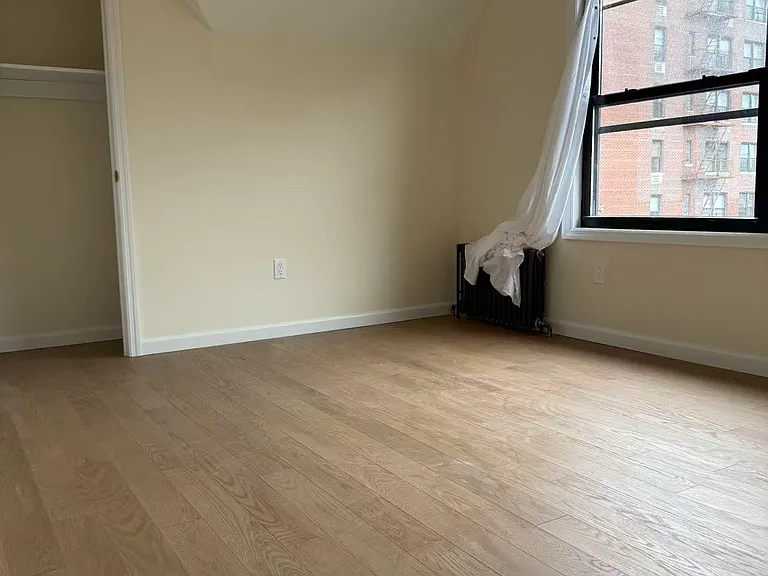 2238 Benson Ave #3 — Photo 6