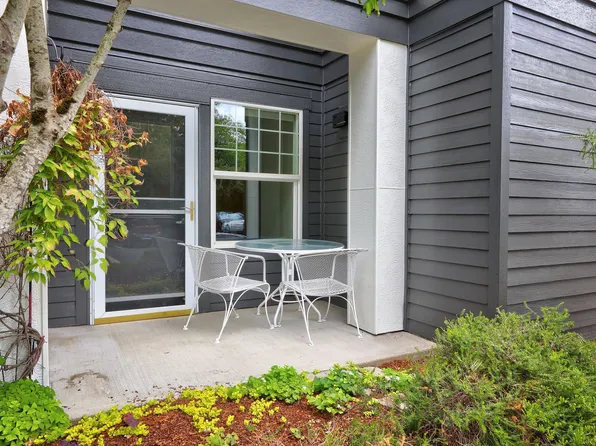 Solthea Apartments