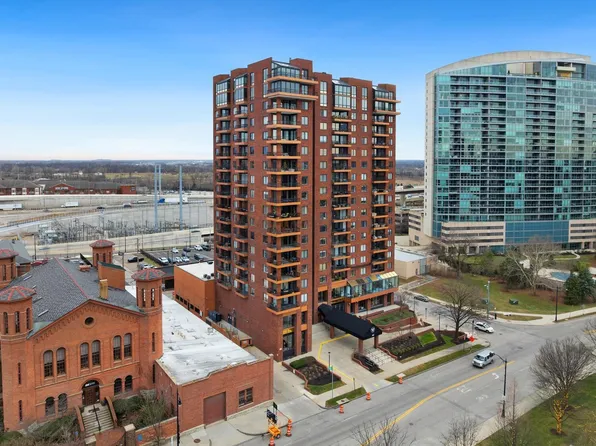 155 W Main St APT 1901, Columbus, OH 43215