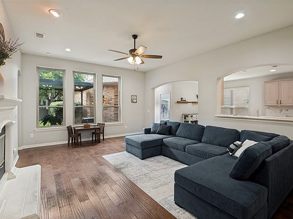 5th image of 4567 Risinghill Dr