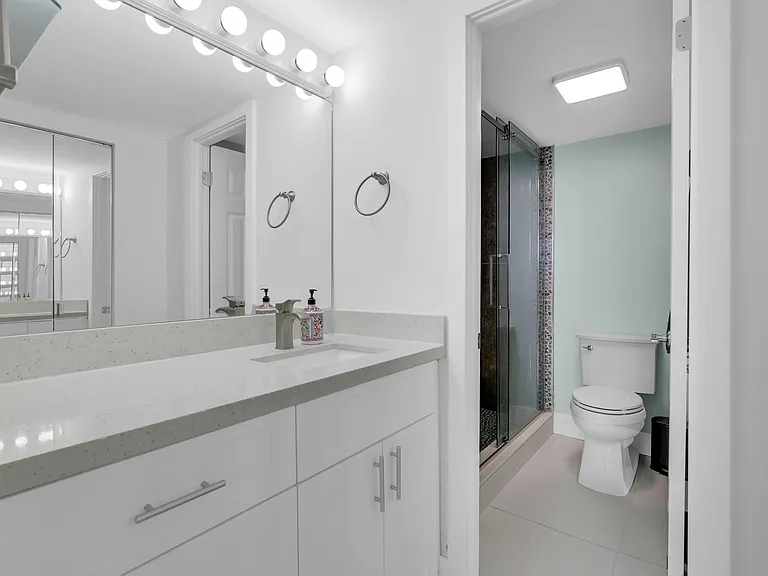 20335 N Country Club Dr #2107 — Photo 15