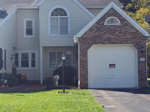 423 Meadow Ln, Danville, PA 17821