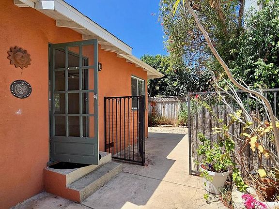 2nd image of 3241-45 S Pacific Ave #3245