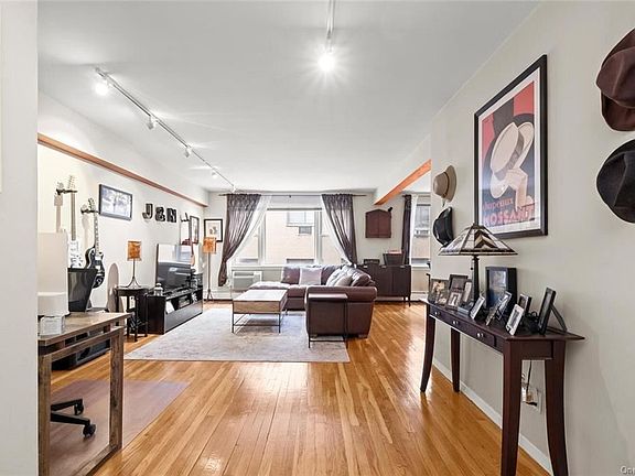 3rd image of 120 E Hartsdale Ave APT 5M
