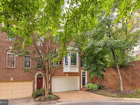 2nd image of 4646 Knight Pl