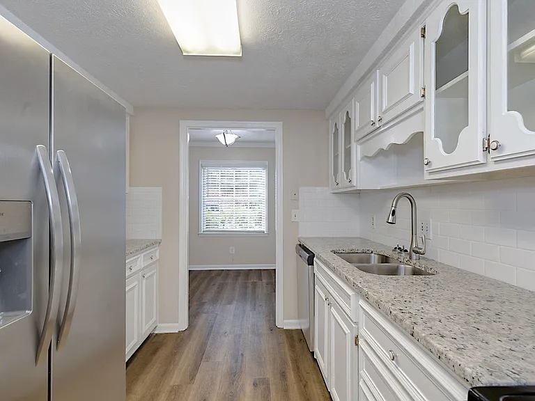 6101 River Rd #2 — Photo 8