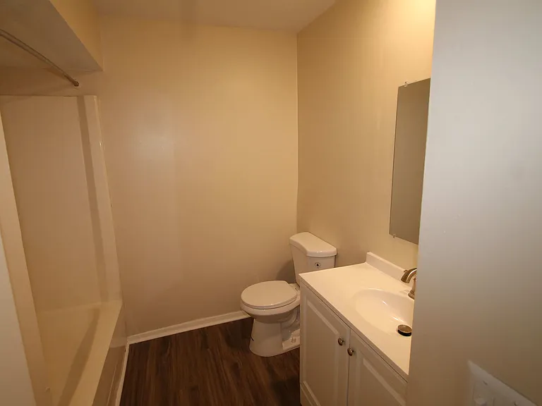 425 Tibet Ave #H — Photo 10