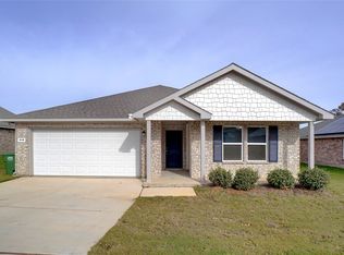 949 Ben Dr, Springtown, TX 76082