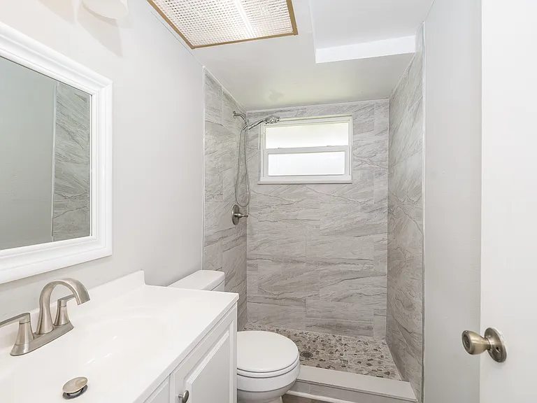 7911 Foxwood Dr — Photo 21