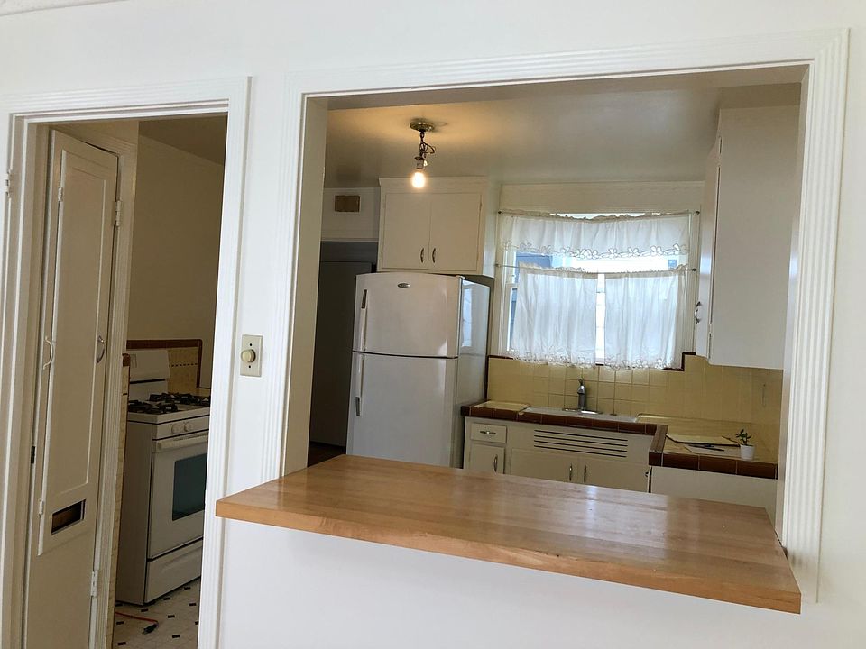 2nd image of 362 12th Ave