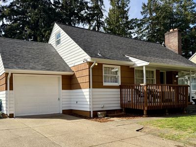 8906 NE Hancock St, Portland, OR, 97220