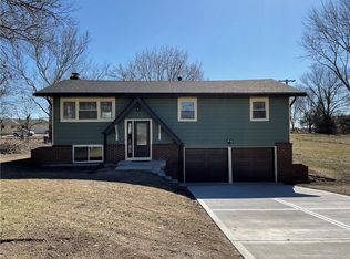 22311 W 74th St, Shawnee, KS 66227