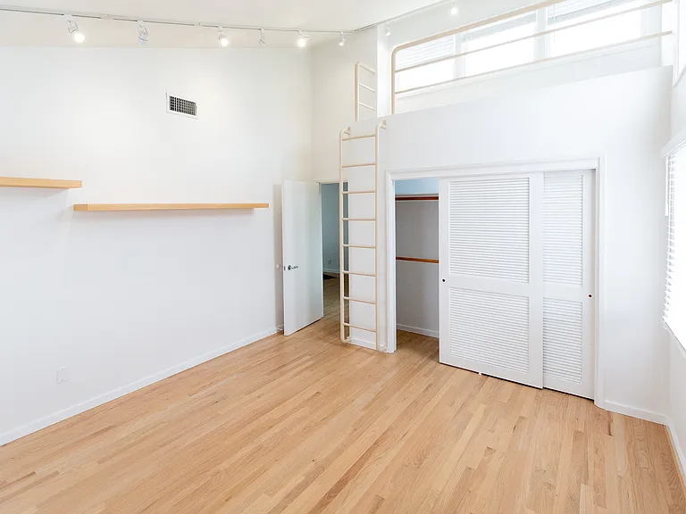 8017 Agnew Ave — Photo 14