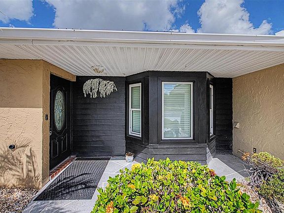 4th image of 1242 W DEL WEBB BOULEVARD