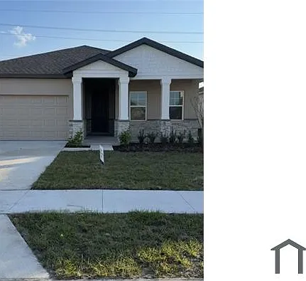 4 bed, 1903 sqft, $2,900 — Photo 1