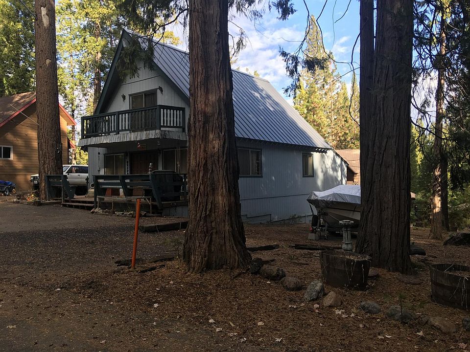 2nd image of 42199 Aspen Ln