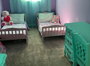 87 Wyona Ave, Selden, NY 11784