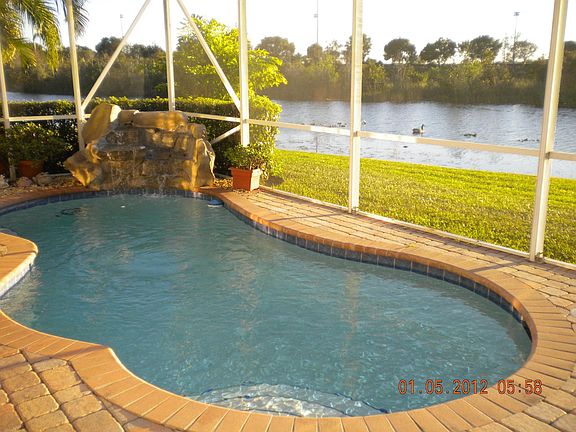 2nd image of 591 Live Oak Ln