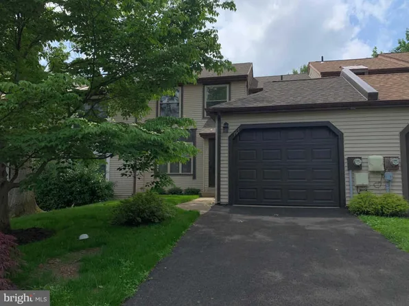 161 Meadowview Ct, Langhorne, PA 19047