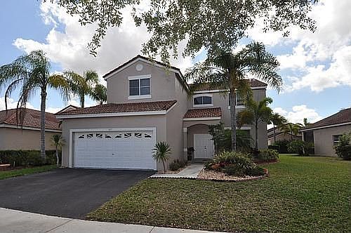 1st image of 807 Stanton Dr