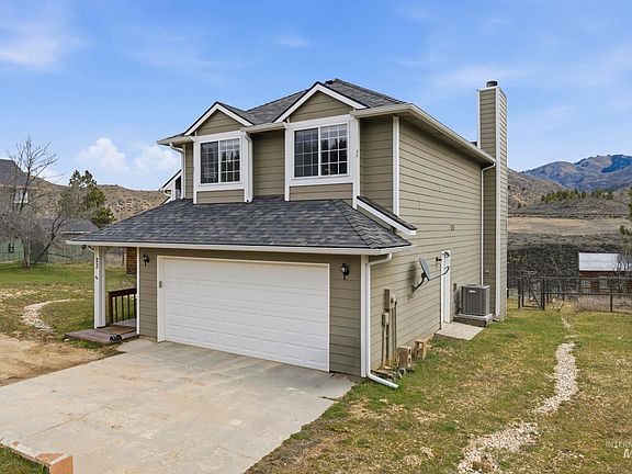 5th image of 23 Mores Creek Cir