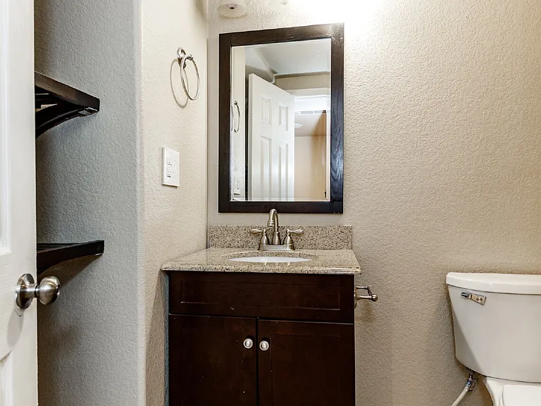 6104 Hayfield Pl — Photo 39