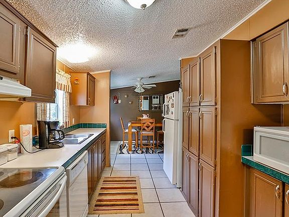 5th image of 16508 Carlton Lake Dr