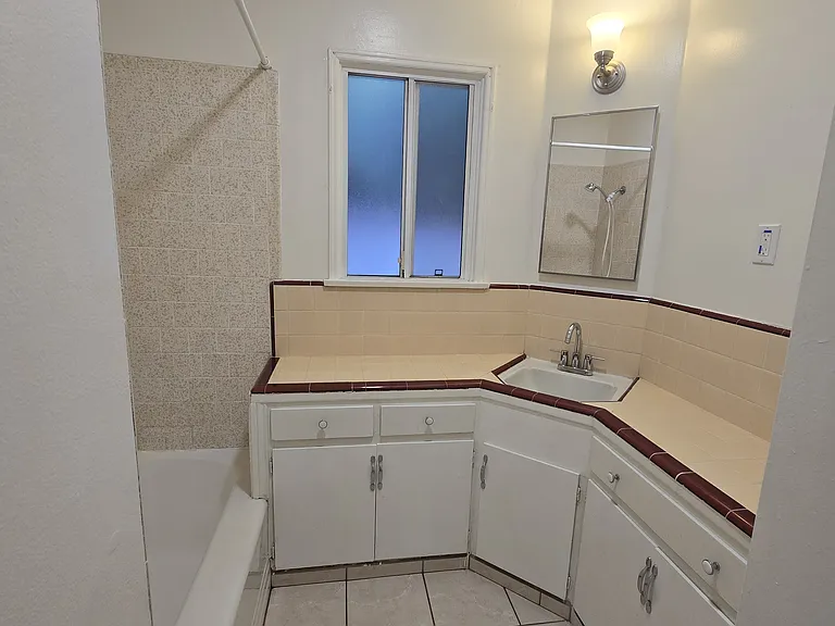 10147 La Rosa Dr — Photo 11