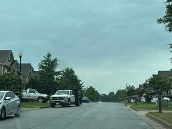 Exterior Neighborhood (street photo)